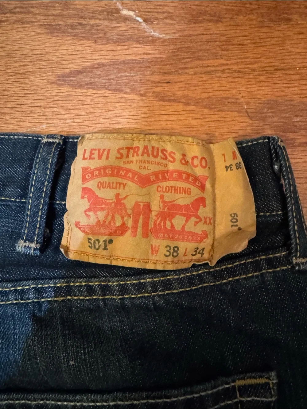 Levi's 501  Men's Straight Jeans in Dark Blue Wash